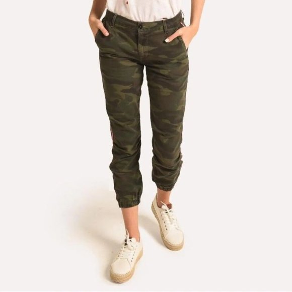 Sundry Jogger Pants Womens 25 Green Camo Cotton Twill Side Stripe Ankle Zip NWT - Picture 3 of 16